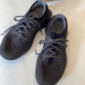 All birds walkers size 8 1/2